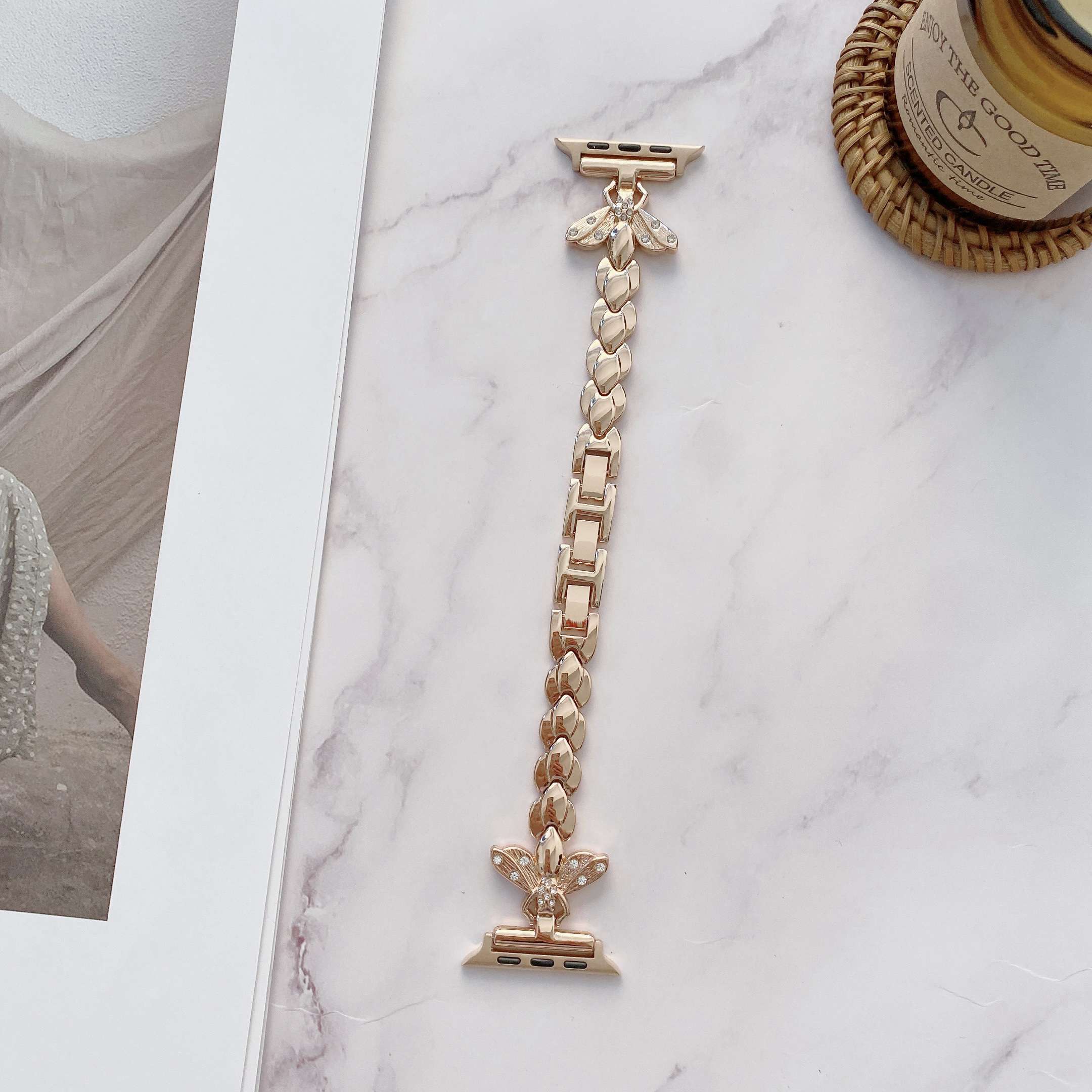 For Apple Watch Ultra 2 49mm Series 9 45mm SE (2023) 44mm Ultra 49mm Series 8 45mm 7 45mm SE 44mm SE (2022) 44mm Series 6 5 4 44mm Series 3 2 1 42mm Rhinestone Decor Stainless Steel Cute Bee-shape Watch Band Wrist Strap For Apple Watch Ultra 2 49mm Series 9 45mm SE (2023) 44mm Ultra 49mm Series 8 45mm 7 45mm SE 44mm SE (2022) 44mm Series 6 5 4 44mm Series 3 2 1 42mm Rhinestone Decor Stainless Steel Cute Bee-shape Watch Band Wrist Strap